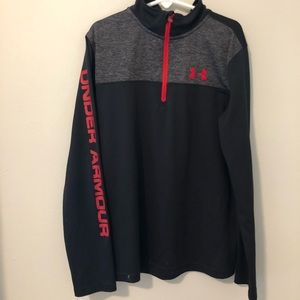 Under Armor pullover size medium great condition